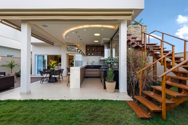 krytá terasa letná kuchyňa zavesený strop