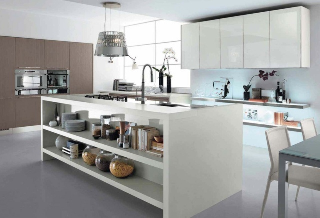 Nástenný policový systém závesné svetlo osvetlenie kuchynského drezu