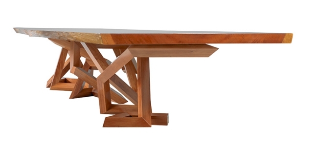 drevený stôl bočný pohľad na dizajn nábytku od brad pitt