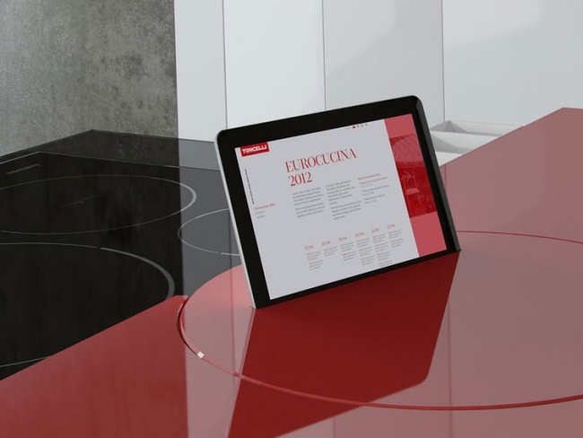 vstavaný dizajn kuchyne s hranolovým prizmatom od experientia toncelli