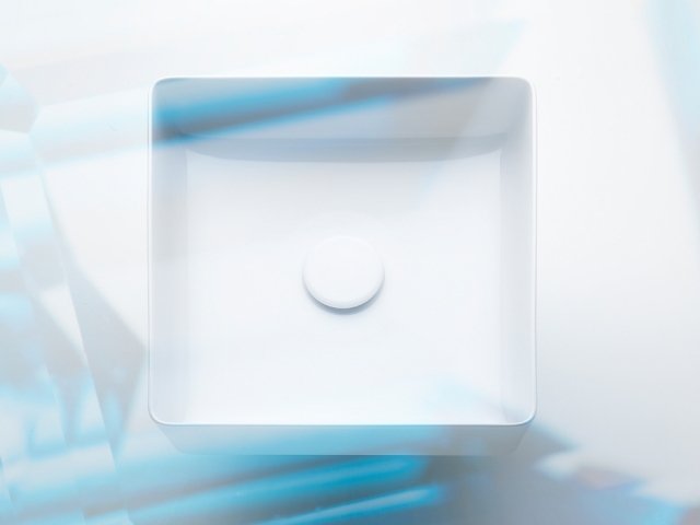 Keramické drezy zafírové majú hranaté tvary