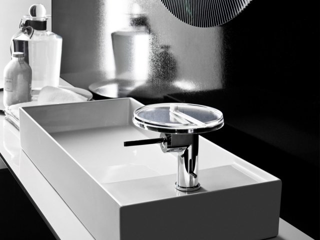 inovatívne keramické umývadlo do kúpelne