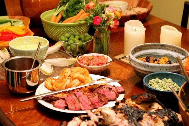 Rebarborová sezóna s chutnými receptami na stole zdravé stravovanie s rebarborovými ingredienciami