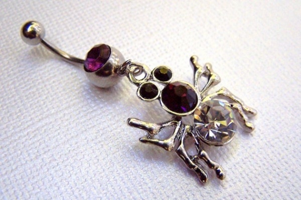 Skutočné šperky - drahokamový piercing do pupka