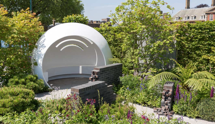 biele bublinové záhrady zničené múry