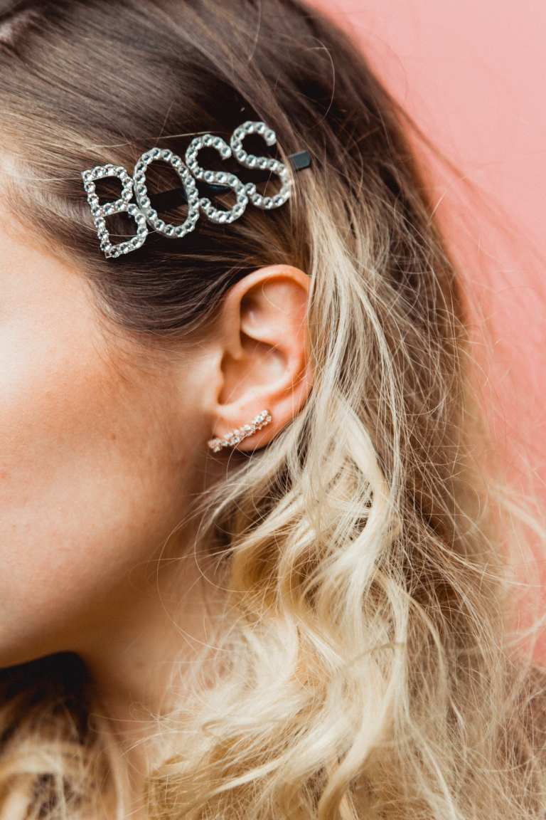 Vyhlásenie o vlasových doplnkoch spona do vlasov letné módne trendy blond vlasy