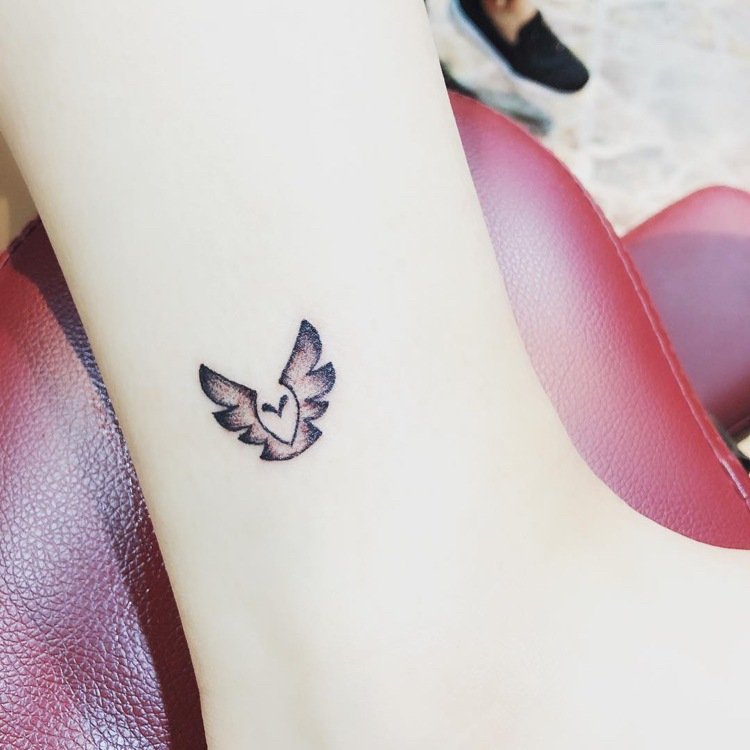 Mini tetovacia sova štylizovaná členok chodidla