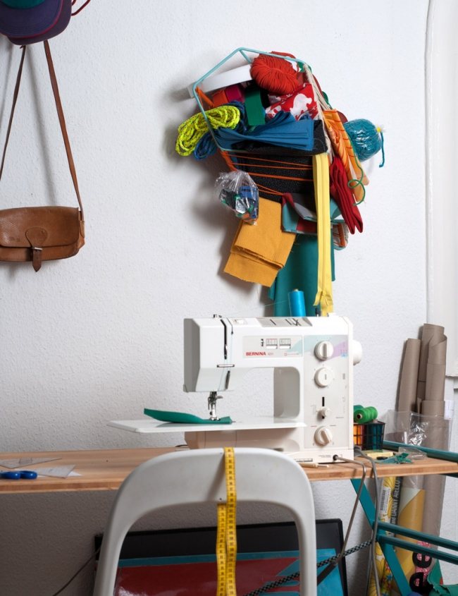 sochársky grafický objekt nástenná polica dahm lee sochársky grafický objekt dahm lee nástenná polica šesťhranná