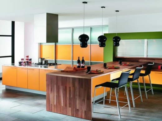 zeleno-oranžové-super-chladné-kuchyne