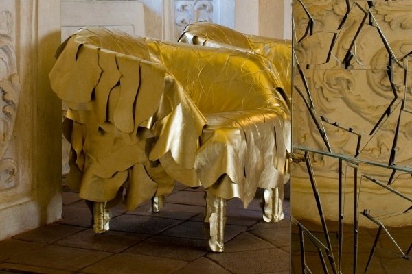 kožené pracovné kreslo edra zlaté prevedenie