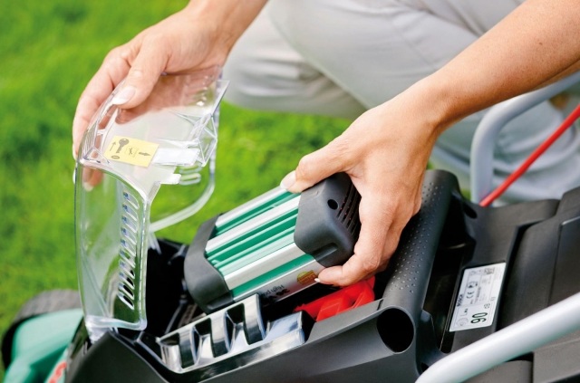 porovnanie typov kosačiek bosch batéria výhoda nevýhoda Typy kosačiek v porovnaní s batériou Bosch výhodou nevýhodou