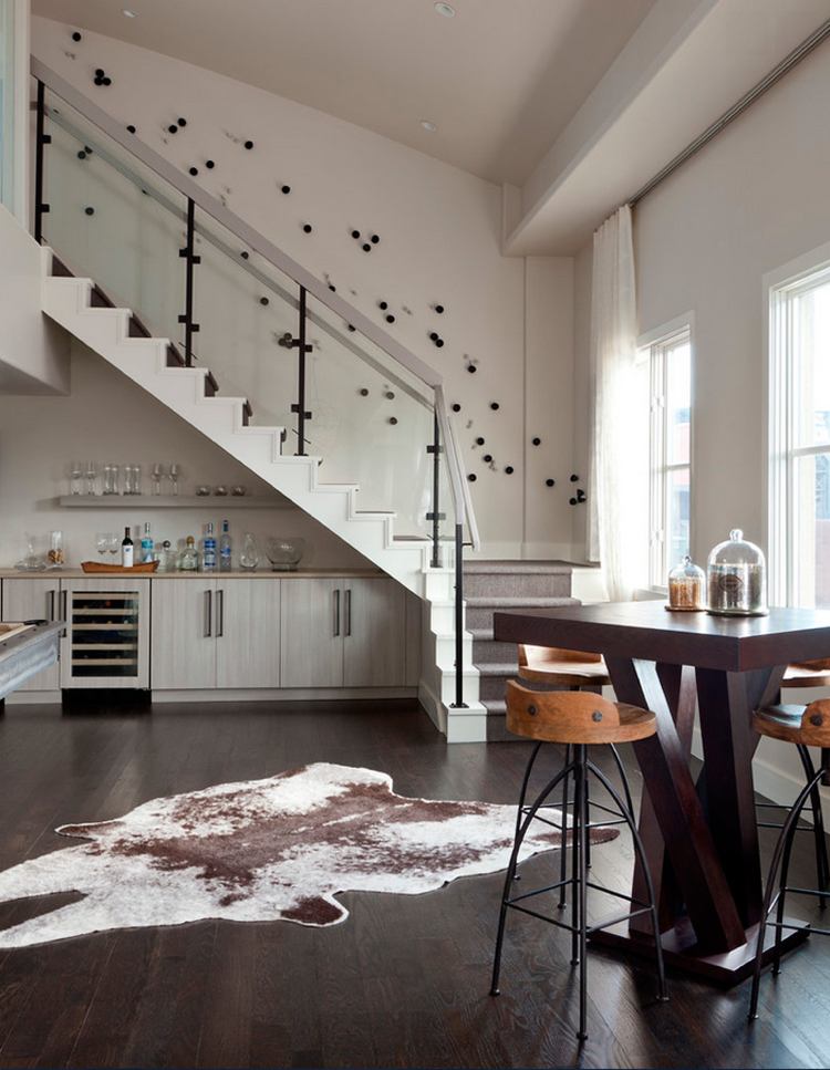 štvrťotáčkové schodisko koberec zábradlie sklenené zábradlie