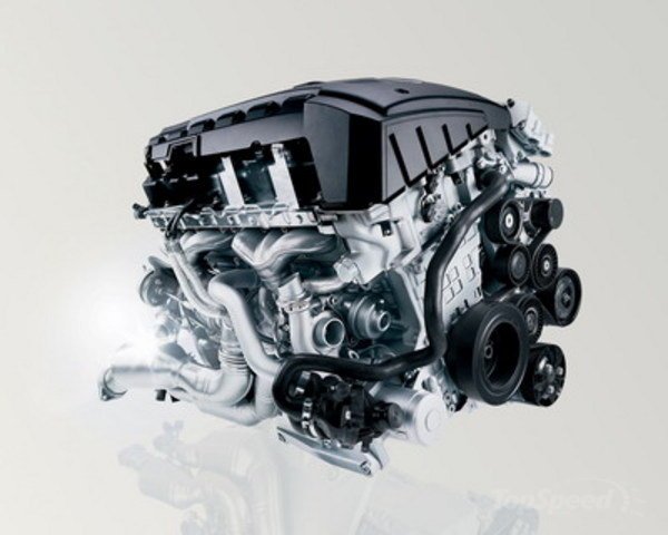 Chladič motora BMW radu 3 2000 Slabosť výmeny chladiča motora BMW radu 3 2000