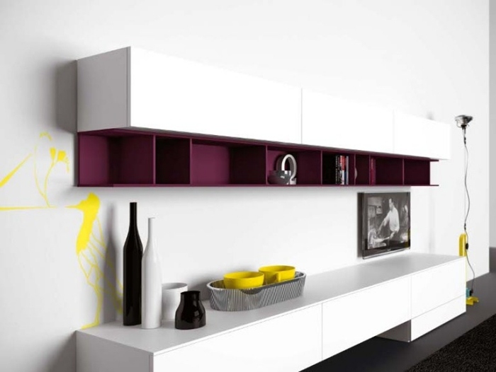 puristická biela nástenná jednotka z TV dosky a nástenných jednotiek s vysokým leskom, motýľ z Novamobili puristická biela stenová jednotka vo vysoko lesklých prvkoch TV-doska BUTTERFLY-Novamobili