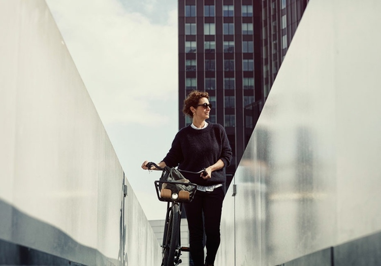 Bicyklový model s užitočným košíkom na bicykel smart-bike-men-women-electric somár-elektrika