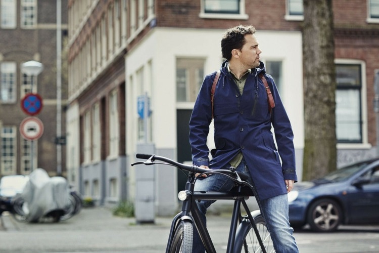 Bicykel ovládaný smartfónom smart-bike-technology-modern-comfort-mobile-vanmoof-design