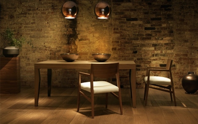 doska na podlahy bolefloor podlaha z masívneho dreva jedálenský stôl tehlová stena