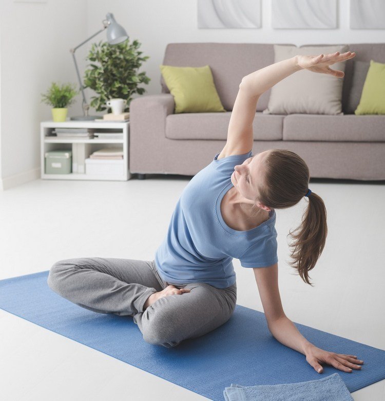 Pred spaním sa ohnite v sede