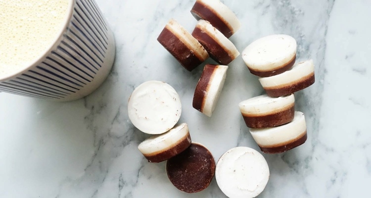 keto tukové bomby tahini kakaový kokosový olej hroznový olej recept