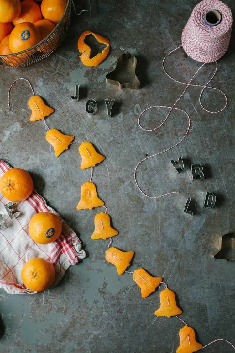 Vyrobte si vianočnú ozdobu z oranžovej girlandy