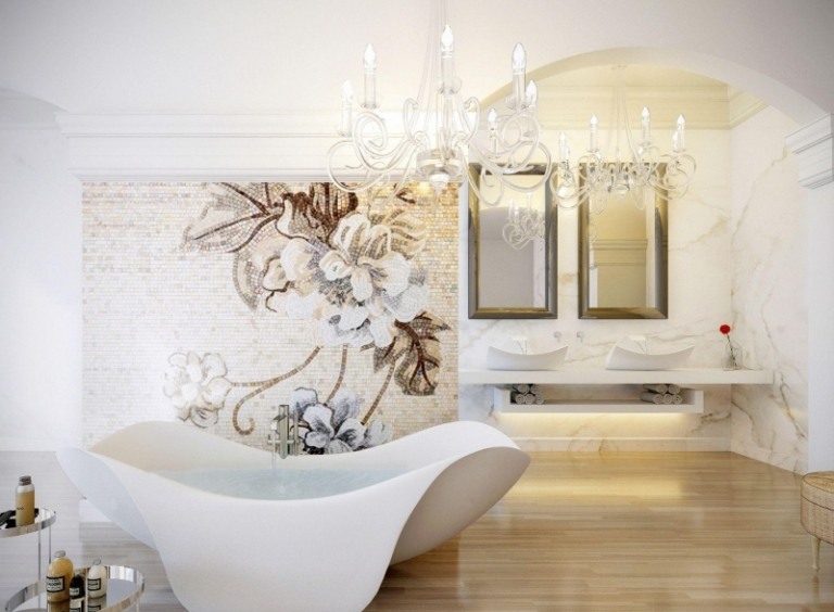 Mozaikové dlaždice tvoria na stene ružové vzory Kúpeľňový dizajn-nápady do kúpeľne-žena-vaňa-obklad na stenu-motív