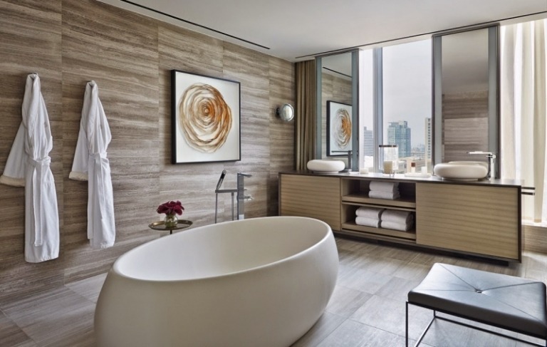 Kúpeľňa s voľne stojacou vaňou a pieskovcovou dlažbou Dizajn kúpeľne-nápady do kúpeľne-dizajn kameňa-steny-oválna-vaňa