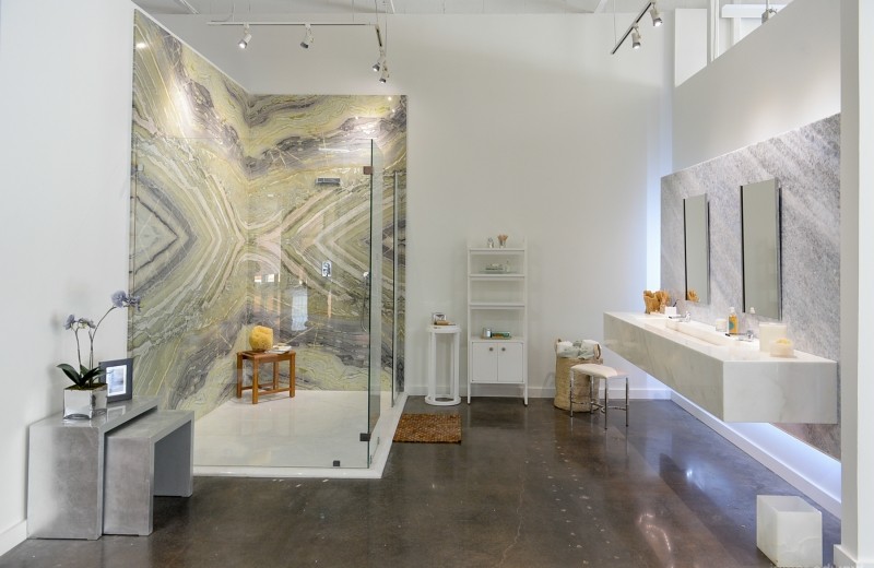 Sprchovací kút vykachličkujte a vymaľujte kúpeľňu Dizajn kúpeľne-nápady do kúpeľne-nápady na zadnú stenu z prírodného kameňa