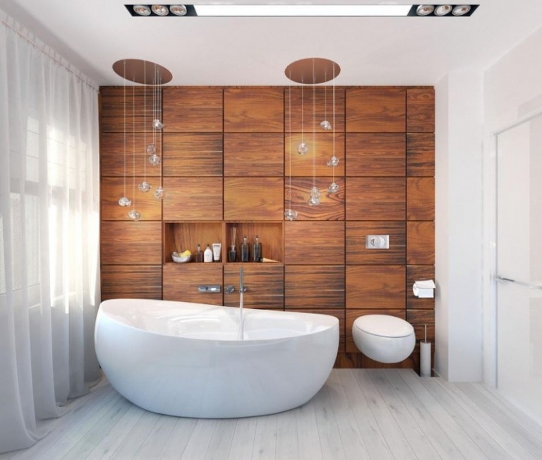 Stena kúpeľne z dreva ponúka úložný priestor Vaňa-biela-keramická-drevená stena-drevená podlaha