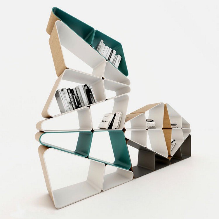 praktická polička na knihy s originálnym dizajnom