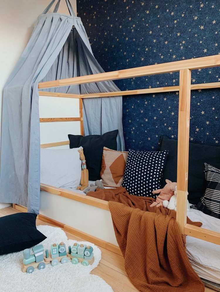 Oživte detskú postieľku baldachýnom Ikea Kura