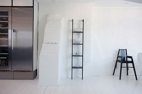 zaujímavá kuchynská polička v kuchyni zaujímavá-dekorácia-kuchyňa