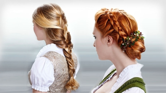 voľne pletený účes a bočný vrkoč s vrkočom ako s uzlom a s dlhým vrkočom