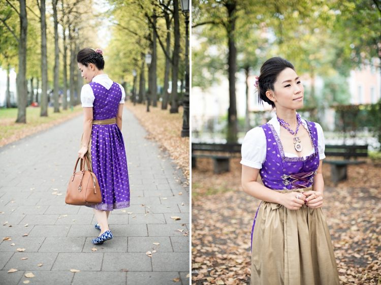 Fialový dirndl je kombinovaný s updo s pleteným akcentom účesy dirndl wiesn mníchov oktoberfest hairstyling copánky updo purple