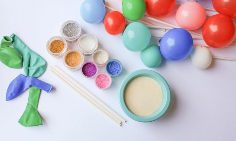 Materiály a prísady do kutilských bublín na zdobenie pečiva