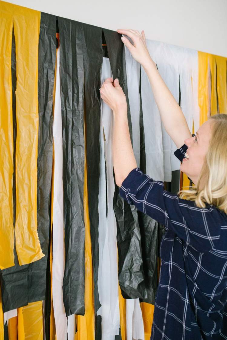 Vyrobte si sami záves na halloweensku párty z okrajov