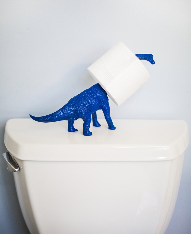 DIY nápady-držiak na toaletný papier-vtipný-dinosaurus-farebný