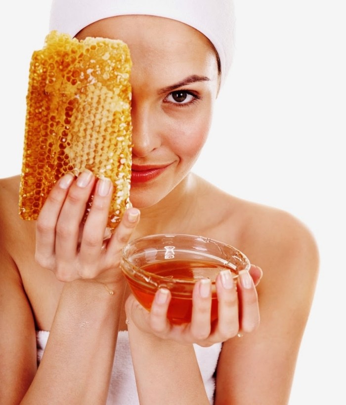 Recept na pleťovú masku s medom a listami plantain Recept na DIY masku na tvár s bylinkami-medová krása-listy-plantain