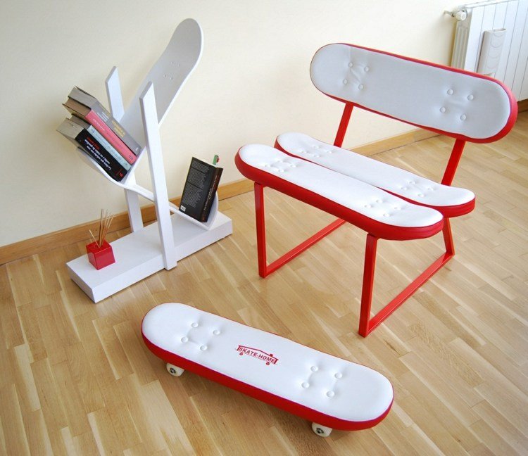 DIY nábytok skateboardový regálový systém kreslo