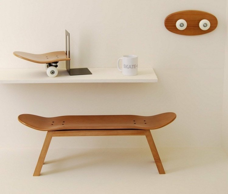 DIY-nábytok-skateboard-lavica-bookend-háčiky na kabáty