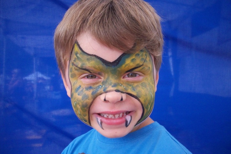 dračie oči tvoria karnevalové deti