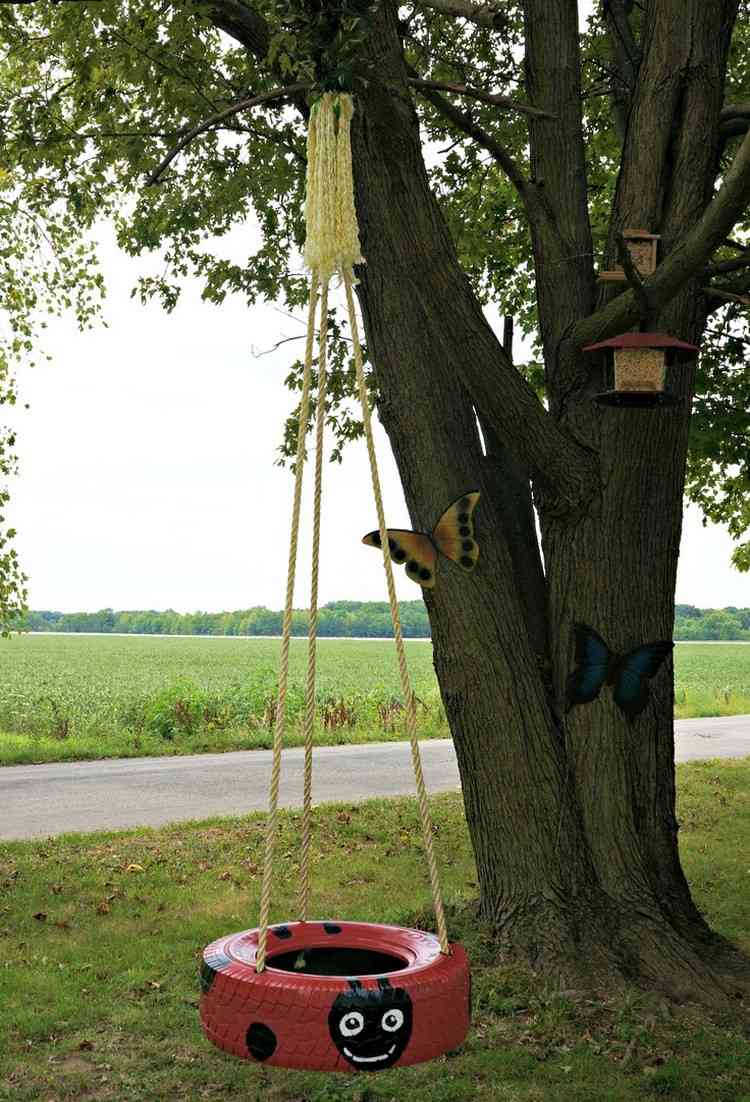 Ručné práce-deti-vonku-hojdačka-auto-pneumatika-lienky