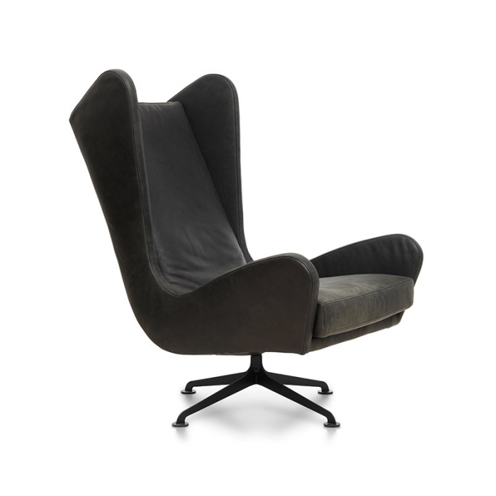 čierne-otočné kreslo-kreslo-vyrobené z kože-Marico-Mulders-Leder-von-Red-Stitch