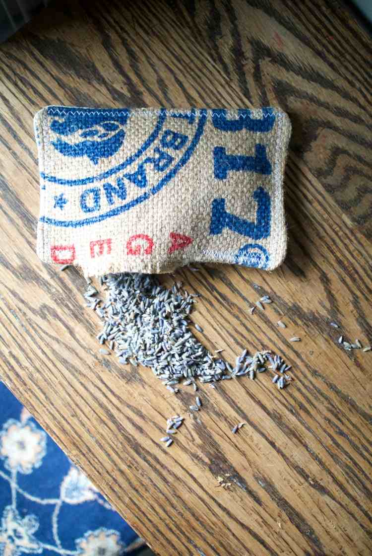 Urob si sám, vyrob si svoju vlastnú vrecovinu-materiál-levanduľovo-kvetinová výplň