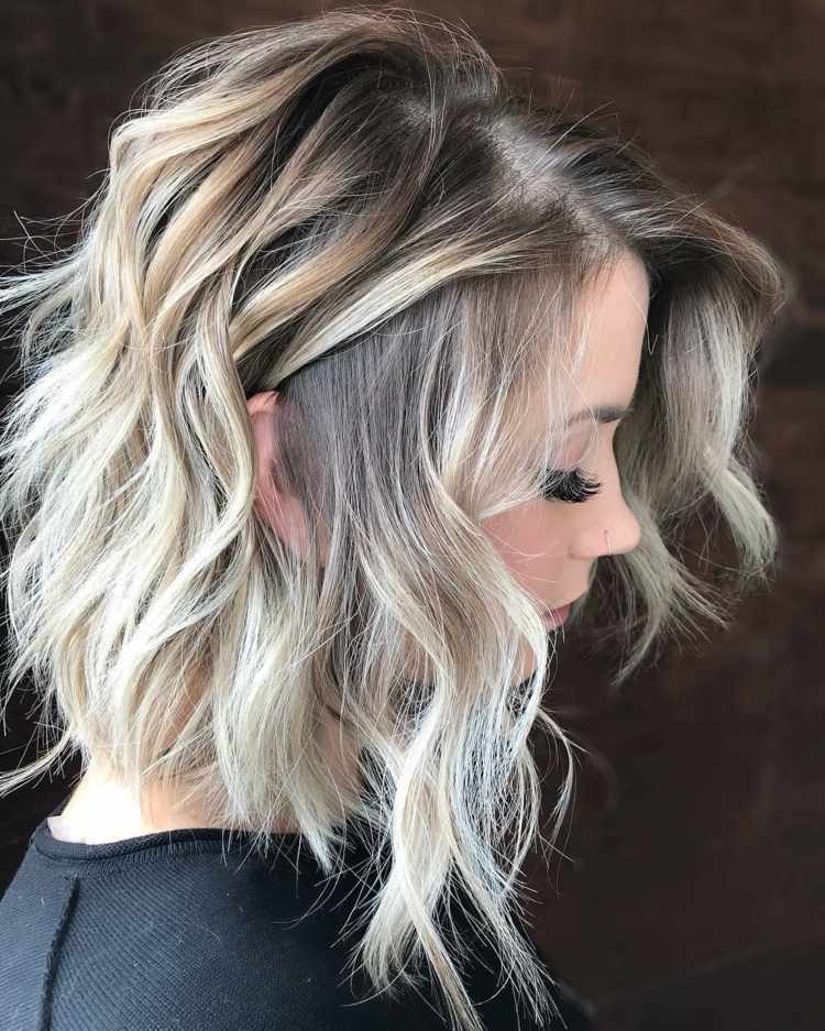 Tmavé blond vlasy Nápady na účes Ombre Balayage Krátke vlasy Účes s dlhým bobom