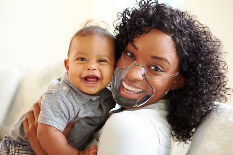 priehľadná plastová maska pre lepšiu mimiku