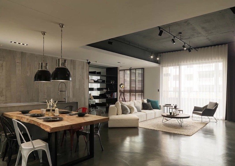 Drevo s prírodným vzhľadom v modernom interiéri - jedálenský stôl Skutočný drevený nábytok-prírodný-tropické drevo-exotický-jedálenský-stôl-masív-moderný-minimalistický-betón