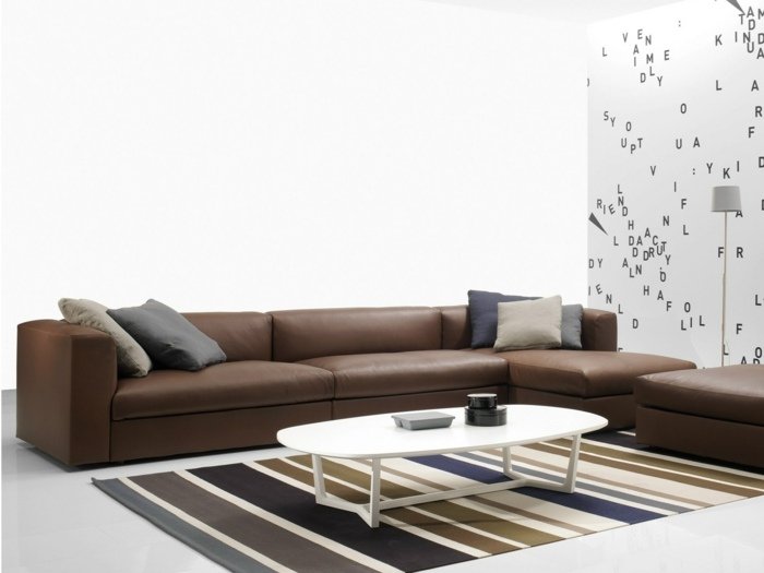 Stena s písmom-art-hnedá-rohová sedačka