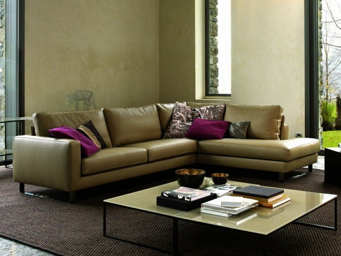 Prízemný dom s rohovou pohovkou v khaki zelenej farbe