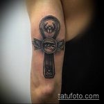 TATTOO IN EGYPTIAN STYLE № 373 - a minta exkluzív változata, amely sikeresen használható a férfiak megváltoztatására és tetoválásra egyiptomi stílusban