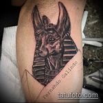 TATTOO IN EGYPTIAN STYLE № 107 - a rajz érdekes változata, amely könnyen használható felülvizsgálatra és tetoválásként történő alkalmazásra az egyiptomi stílusú jazzben